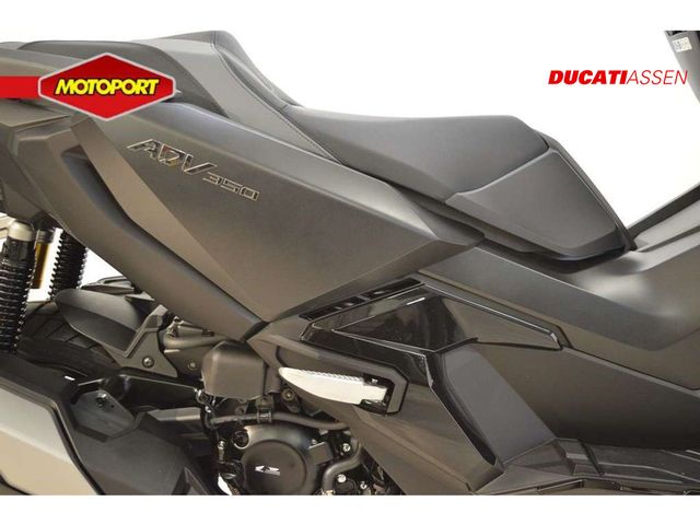 honda - adv-350