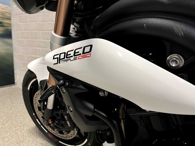 triumph - speed-triple-1050-abs