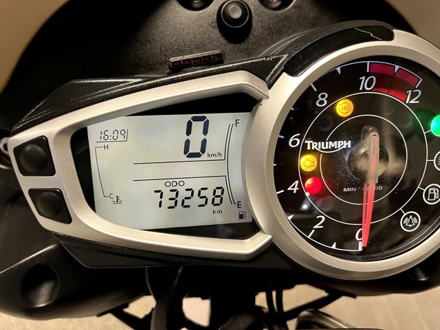 triumph - speed-triple-1050-abs