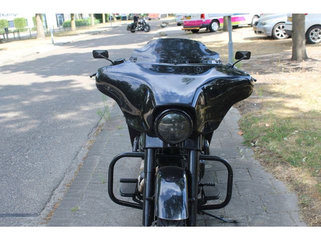 harley-davidson - street-glide