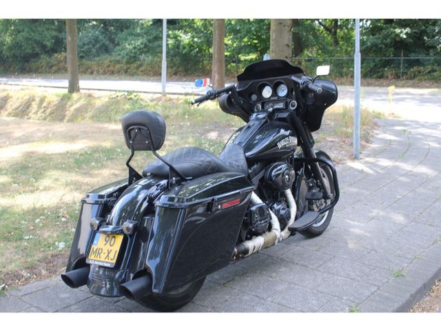 harley-davidson - street-glide