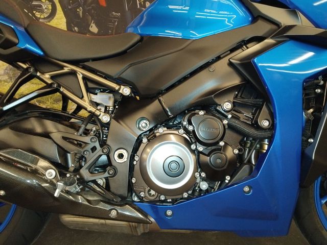 suzuki - gsx-s-1000-gt