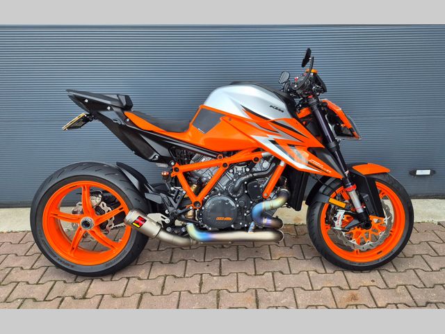 ktm - 1290-super-duke-r
