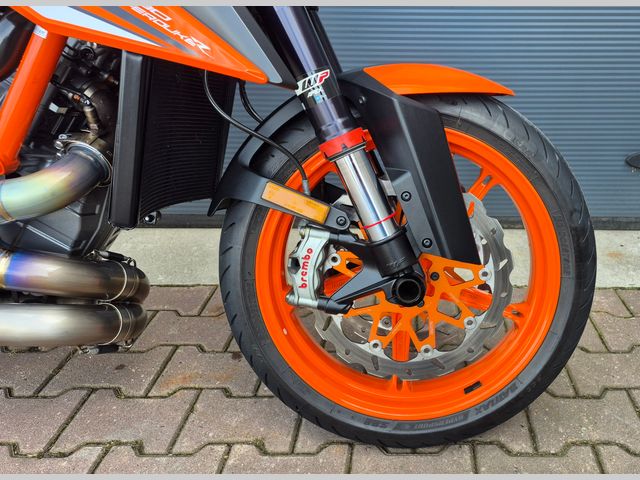 ktm - 1290-super-duke-r
