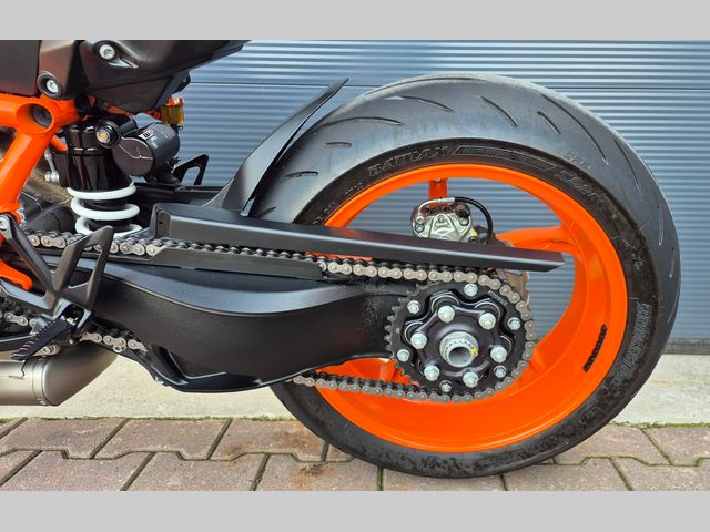 ktm - 1290-super-duke-r