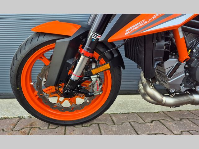 ktm - 1290-super-duke-r