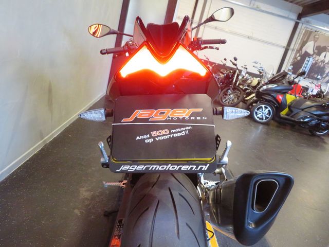 aprilia - tuono--v4-1100-factory