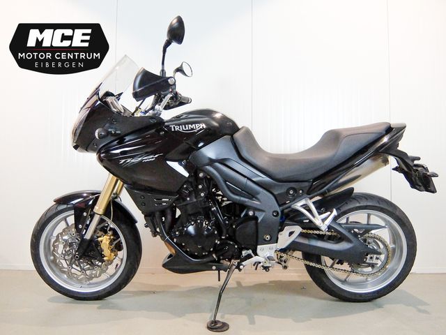 triumph - tiger-1050
