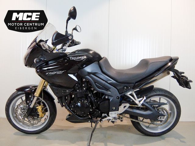 triumph - tiger-1050