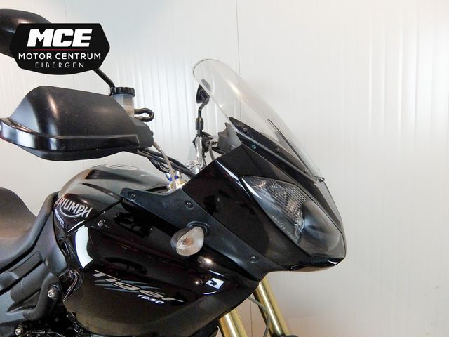 triumph - tiger-1050
