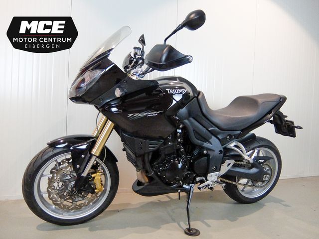 triumph - tiger-1050