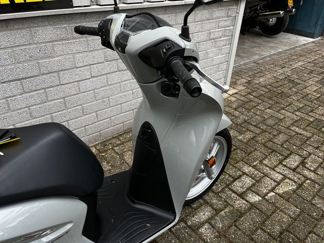 honda - sh-150i-c-abs