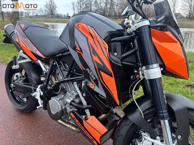 ktm - 990-super-duke