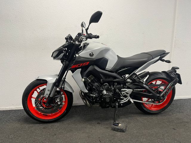 yamaha - mt-09