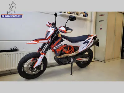 KTM 690 SMC R – foto 2