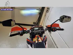 KTM 690 SMC-R / SMC R met zeer lage km stand 2024 occasion – foto 9 van 11