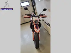 KTM 690 SMC-R / SMC R met zeer lage km stand 2024 occasion – foto 7 van 11