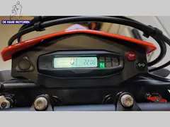 KTM 690 SMC-R / SMC R met zeer lage km stand 2024 occasion – foto 10 van 11