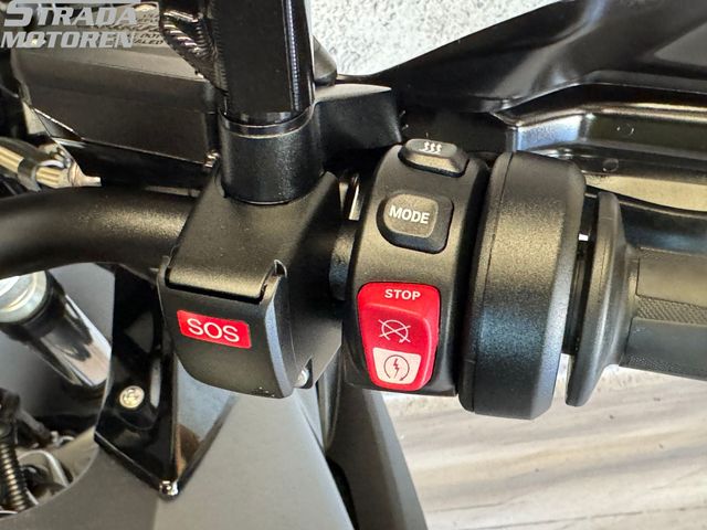 bmw - r-1250-gs-triple-black