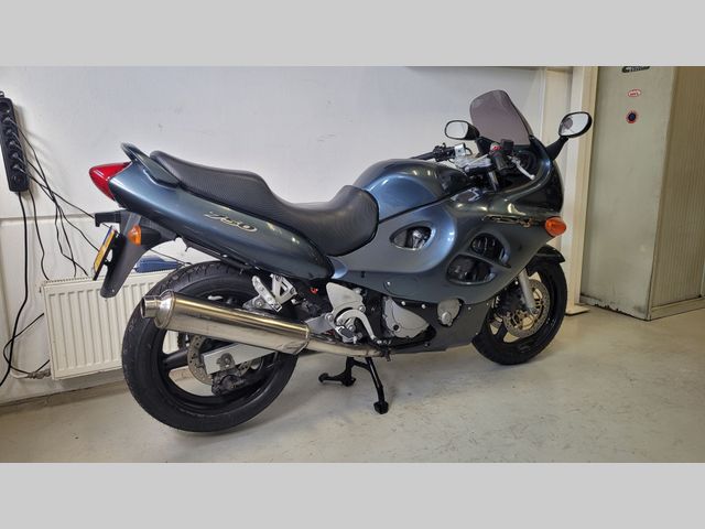 suzuki - gsx-750-f-katana