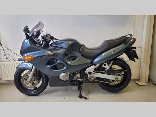 suzuki - gsx-750-f-katana