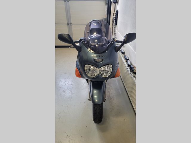 suzuki - gsx-750-f-katana