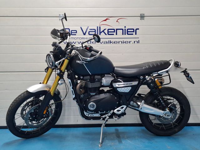 triumph - scrambler-1200-xe
