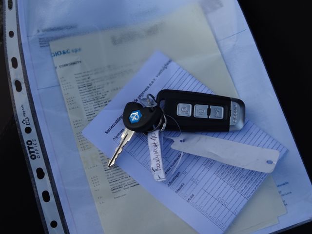 piaggio - new-beverly-300-hpe