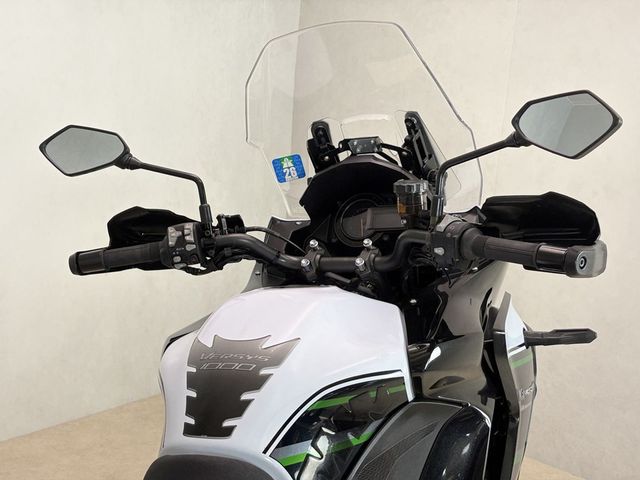 kawasaki - versys-1000-grand-tourer