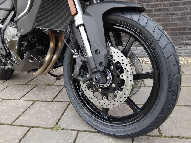 suzuki - v-strom-800