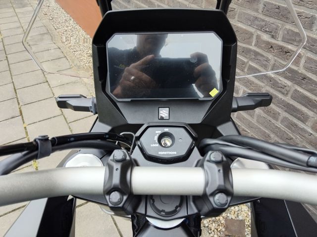 suzuki - v-strom-800