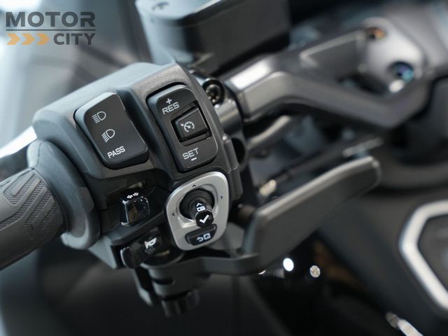 yamaha - tmax-tech-max-560