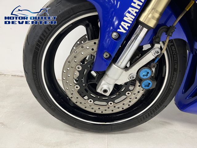 yamaha - yzf-r1