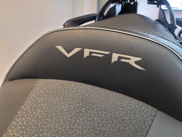 honda - vfr-1200-f-c-abs-dct