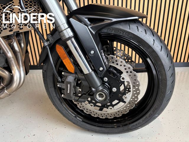 kawasaki - versys-1000-se-tourer