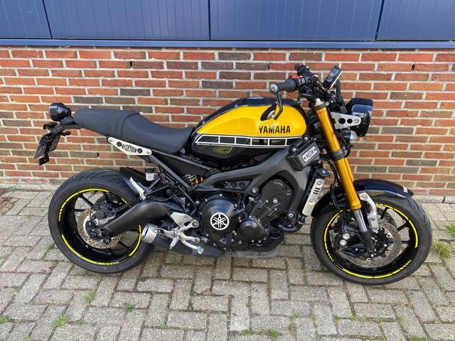 yamaha - xsr-900-abs