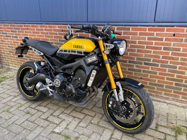 yamaha - xsr-900-abs