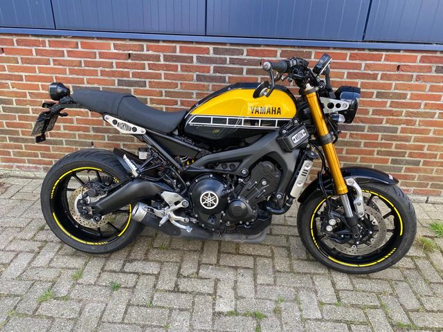 yamaha - xsr-900-abs