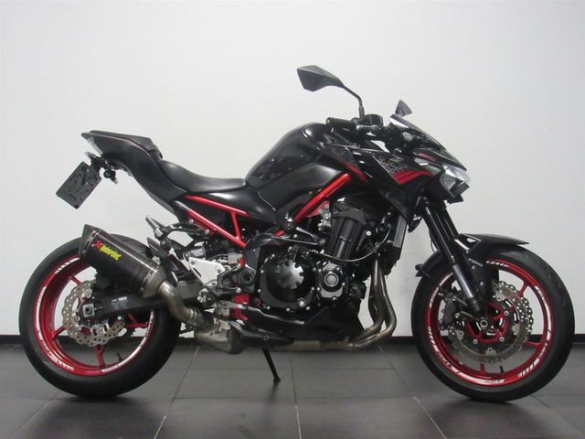 kawasaki - z900
