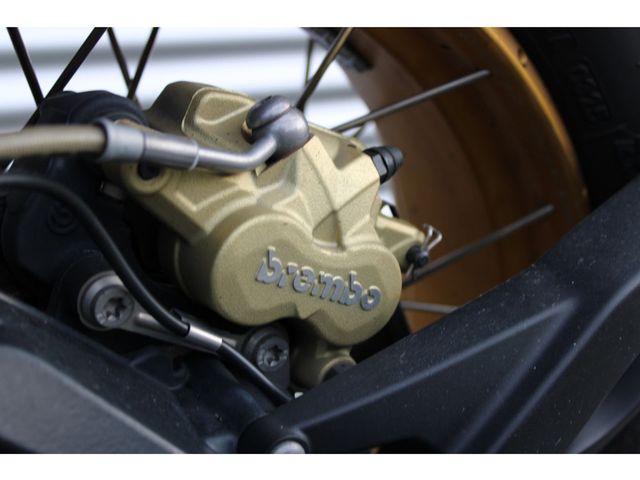 bmw - r-1250-gs-adventure