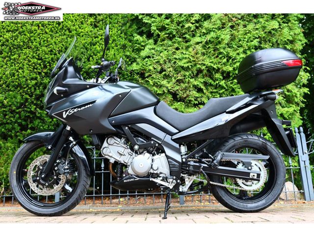 suzuki - v-strom-dl-650-black-rhino