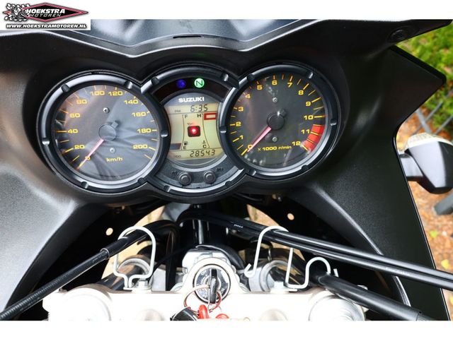 suzuki - v-strom-dl-650-black-rhino