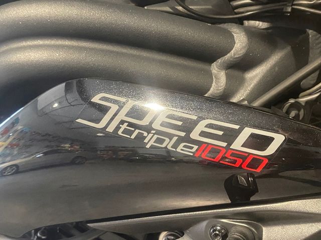 triumph - speed-triple-r