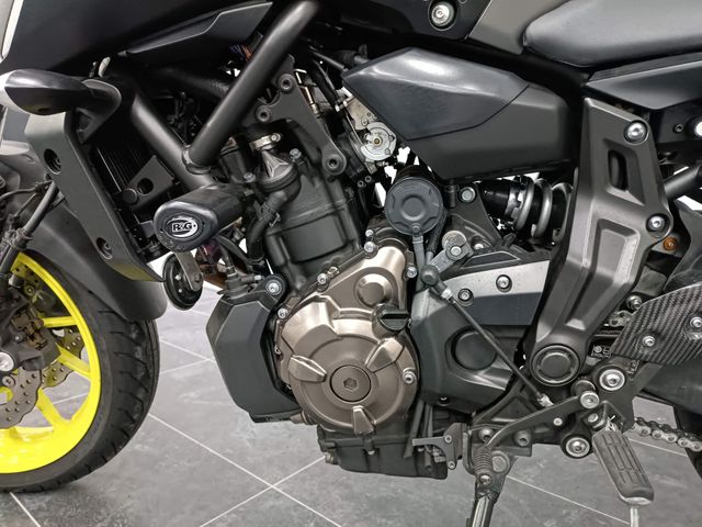 yamaha - mt-07-abs