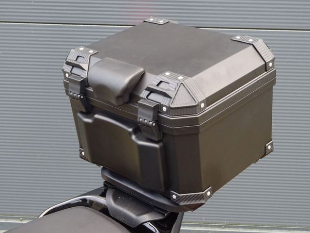 piaggio - beverly-deep-black-400