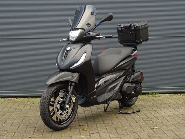 piaggio - beverly-deep-black-400