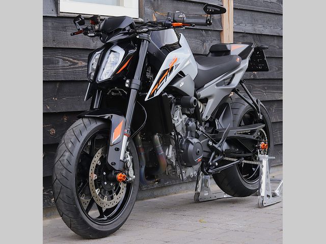 ktm - 790-duke