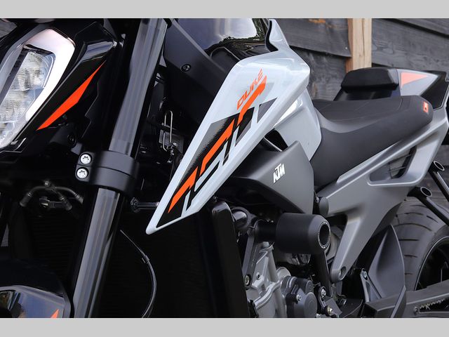 ktm - 790-duke