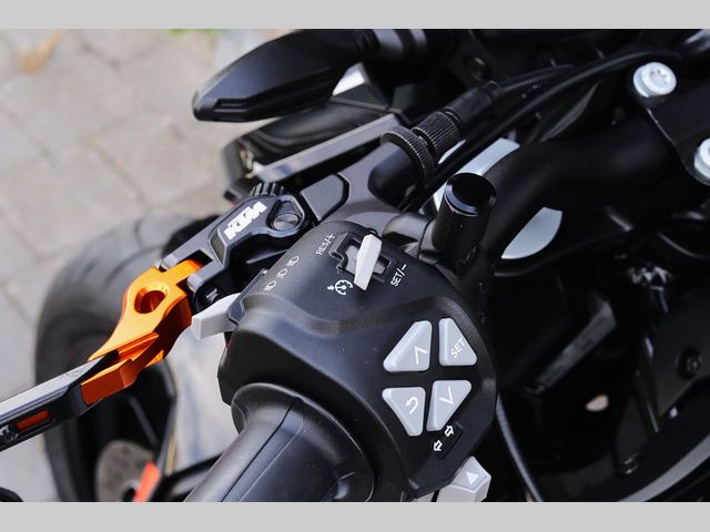 ktm - 790-duke
