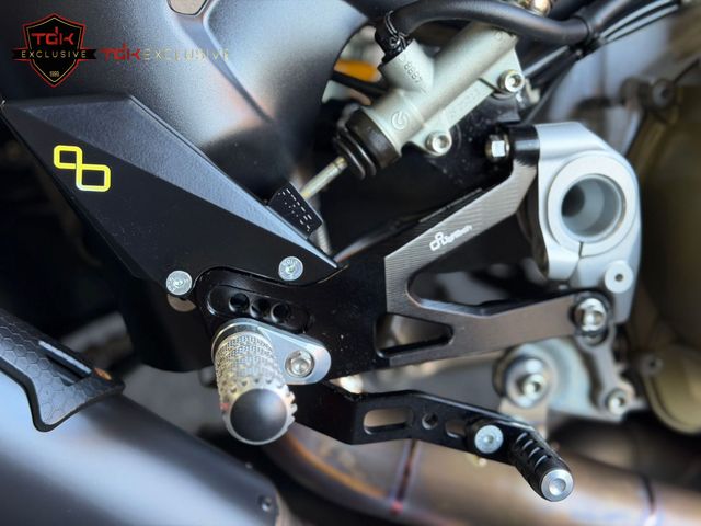 ducati - streetfighter-v4s